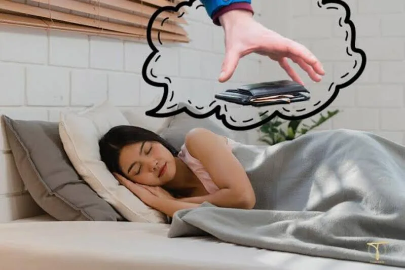 Mơ mất tiền không nhất thiết là điềm xấu, mà có thể phản ánh nỗi lo chi tiêu, nợ nần hoặc mất kiểm soát.